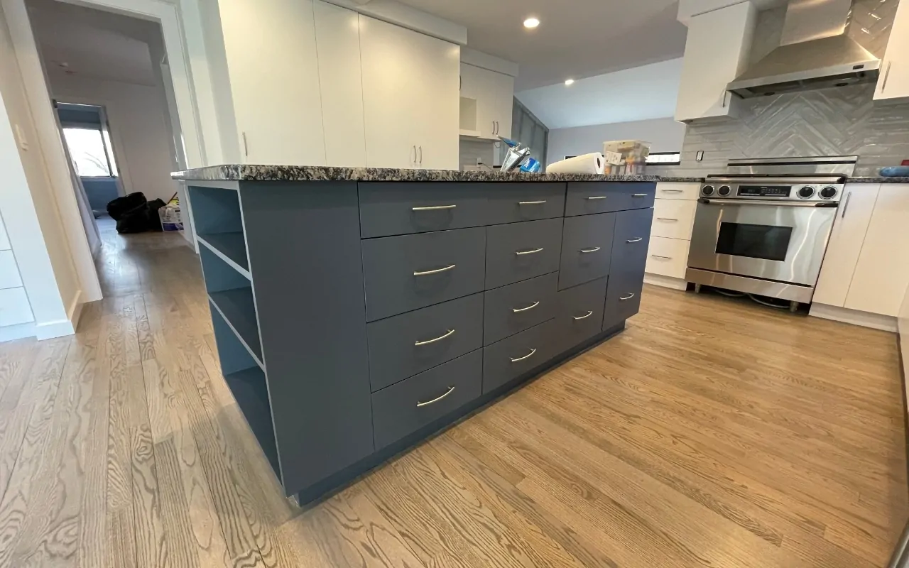 Kitchen renovation ideas with natural light and bright finishes