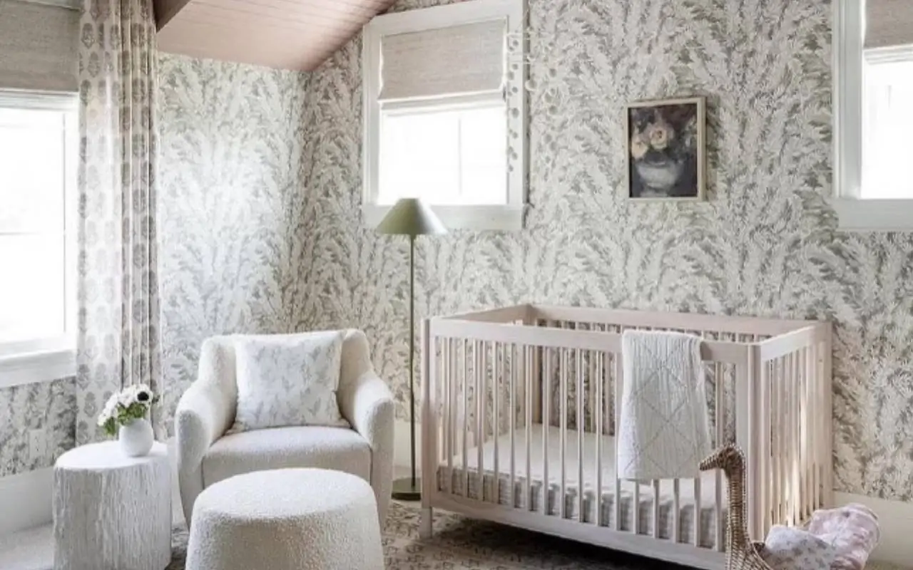 Cozy living room in Westchester featuring Winter Wallpaper Ideas for Westchester in soft grey and cream tones.