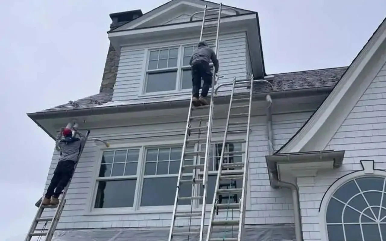 Home inspection using an exterior painting prep checklist before painting